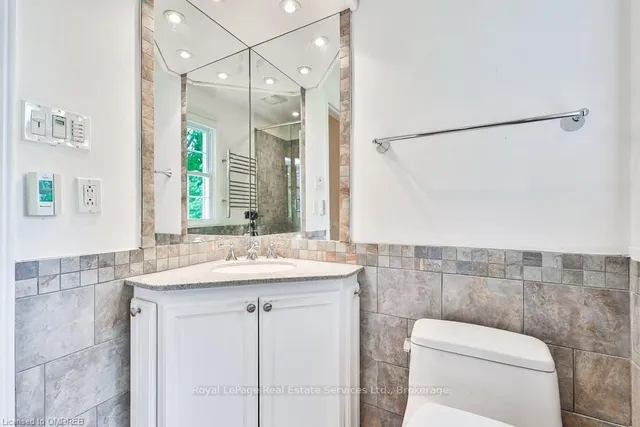 Additional image 32 of 273 CAIRNCROFT Rd