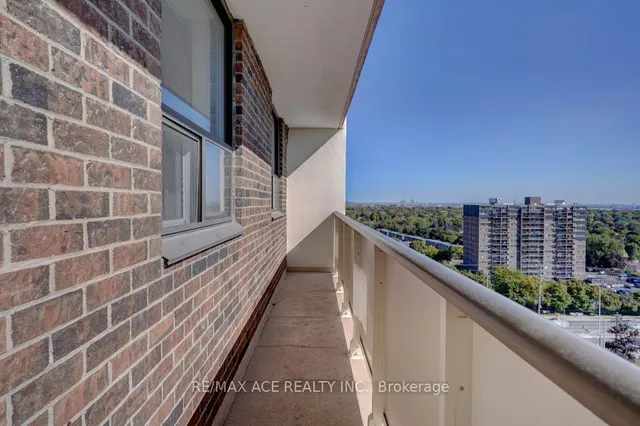 Additional image 26 of 3 Lisa St Unit 1401