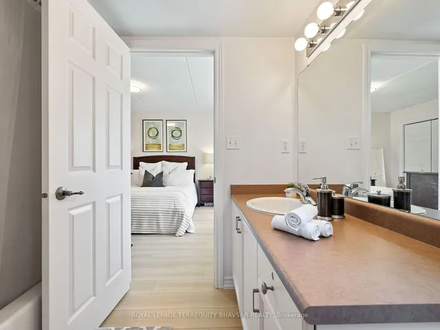 Additional image 22 of 2065 Appleby Line Unit 212