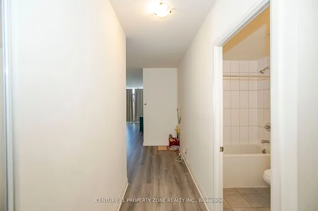 Additional image 11 of 509 Dundas St Unit 211