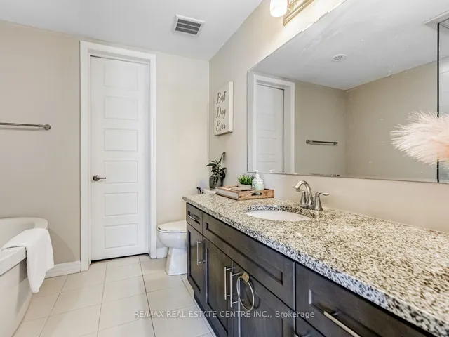 Additional image 26 of 128 Burnhamthorpe Rd