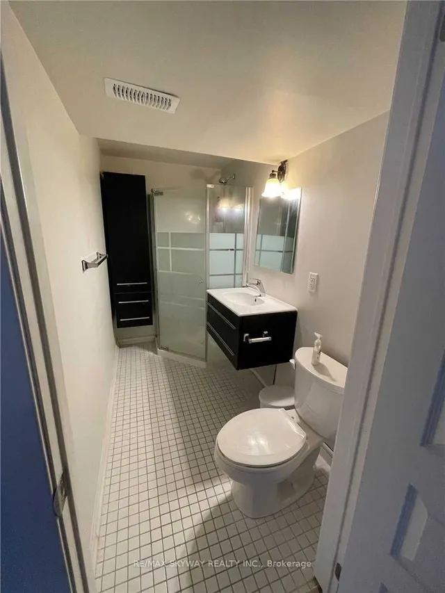 Additional image 37 of 17 Nantucket Cres