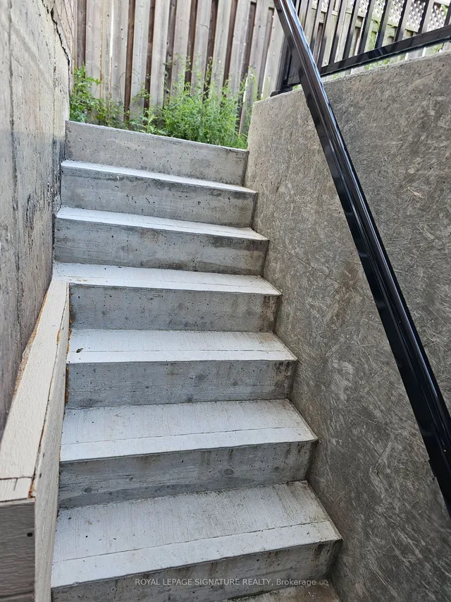 Additional image 10 of 46 Stirrup Crt