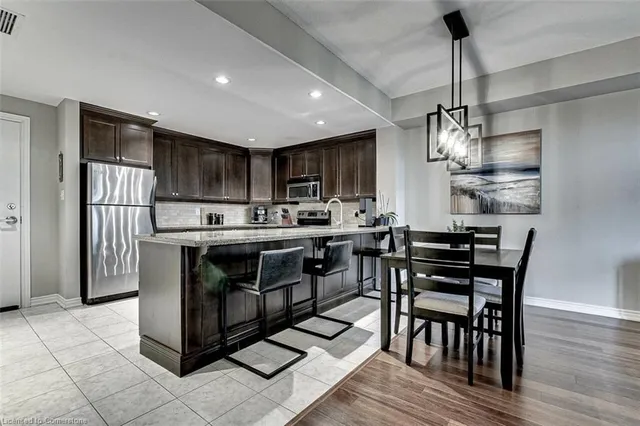 Additional image 10 of 396 Plains Rd Unit 207