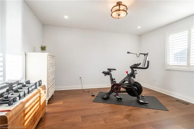 Additional image 38 of 2356 Norland Dr