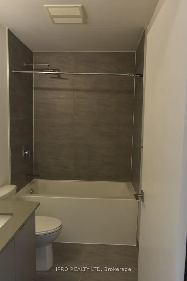 Additional image 5 of 297 Oak Walk Dr Unit 404