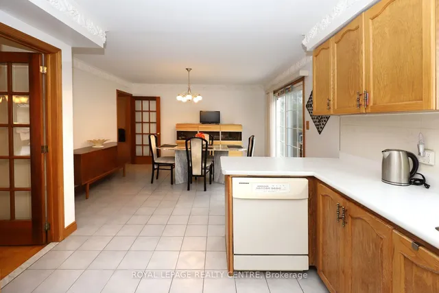 Additional image 13 of 4229 Capilano Crt