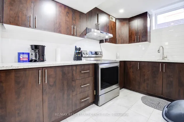 Additional image 36 of 103 Botavia Downs Dr