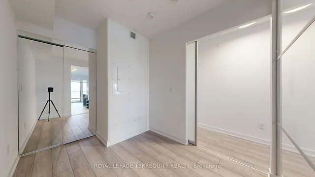 Additional image 21 of 8 Tippett Rd Unit 809