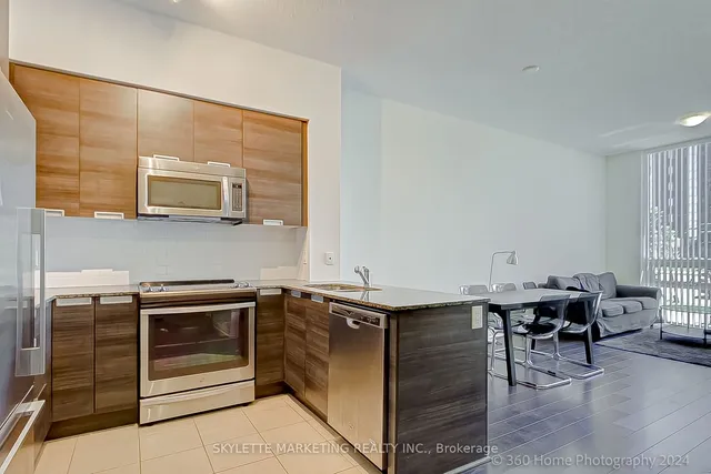 Additional image 16 of 55 Eglinton Ave Unit 111