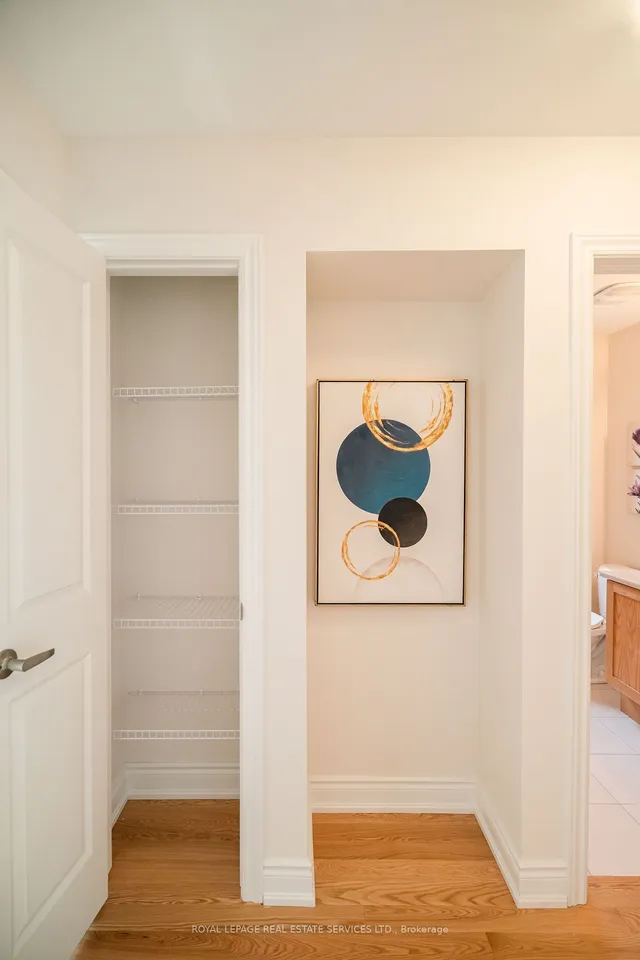 Additional image 30 of 3321 Sixth Line