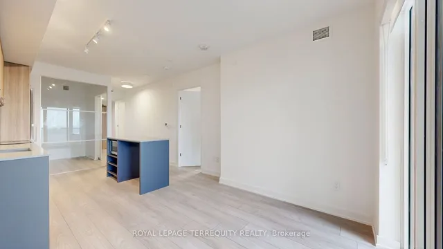 Additional image 14 of 8 Tippett Rd Unit 809