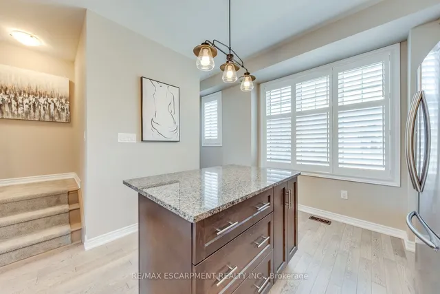 Additional image 23 of 386 Belcourt Common