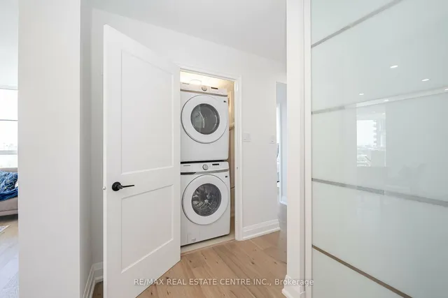 Additional image 34 of 1360 Rathburn Rd Unit 1404