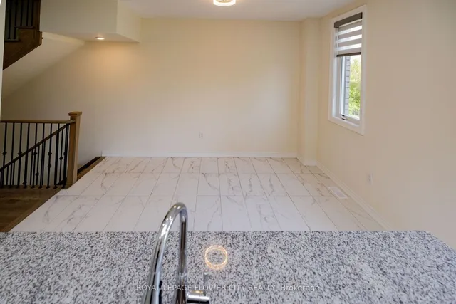 Additional image 18 of 38 Queenpost Dr