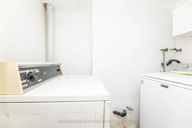 Additional image 33 of 59 Juniper Cres