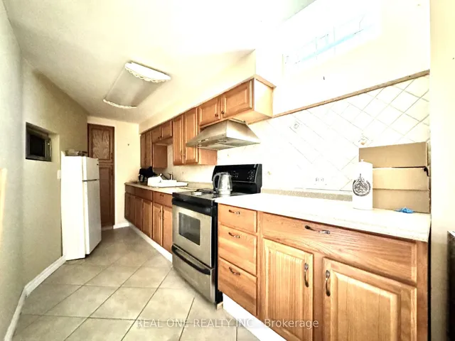 Additional image 35 of 403 Glenashton Dr