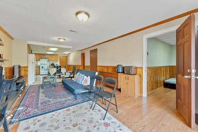 Additional image 32 of 248 Fairglen Ave