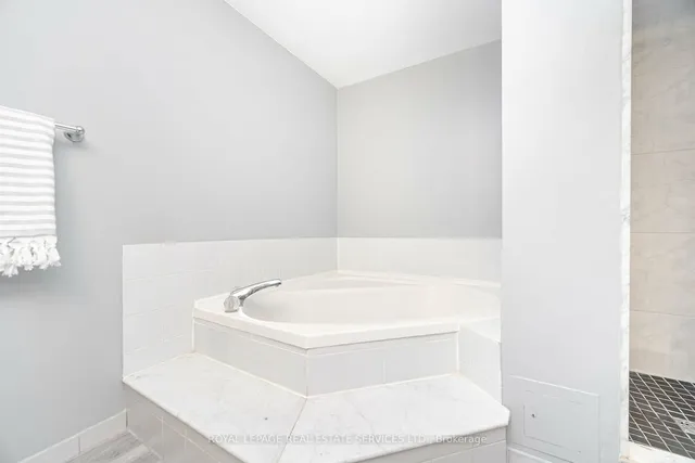 Additional image 24 of 700 Constellation Dr Unit 102