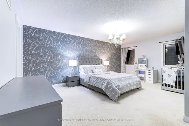 Additional image 21 of 17 Junetown Circ