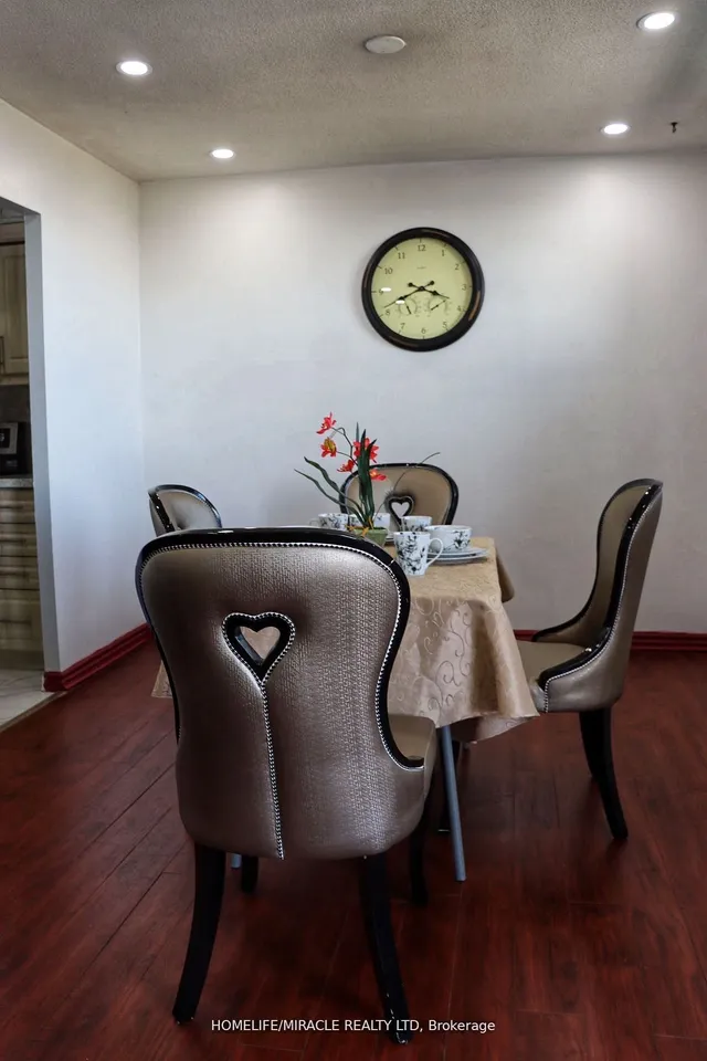 Additional image 10 of 3533 Derry Rd Unit 608