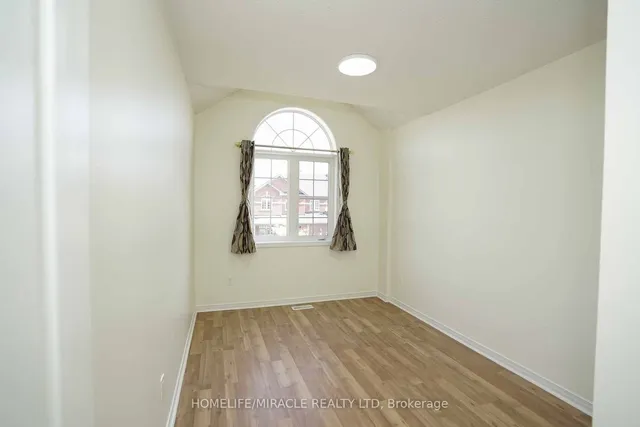 Additional image 34 of 69 Teal Crest Circ