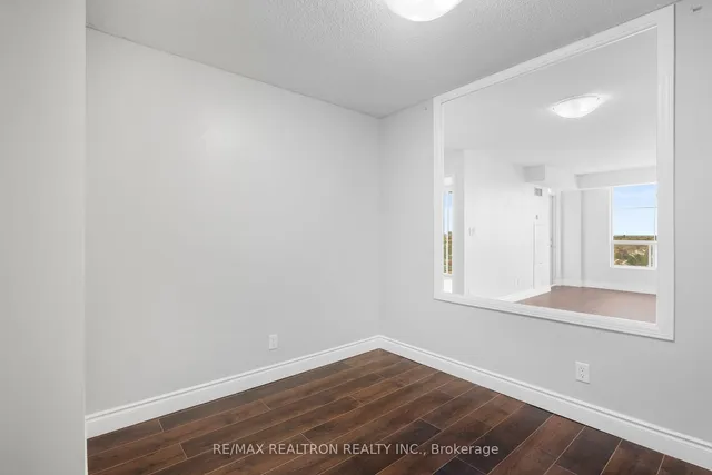 Additional image 26 of 8 Rosebank Dr Unit 11M