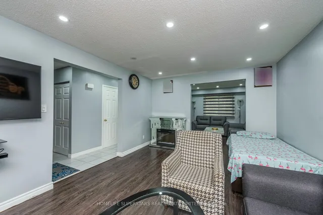 Additional image 10 of 7475 Goreway Dr Unit 50