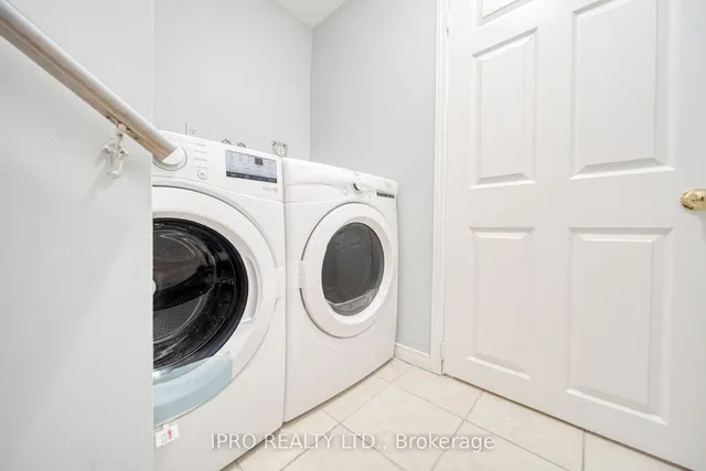 Additional image 28 of 1204 Prestonwood Cres