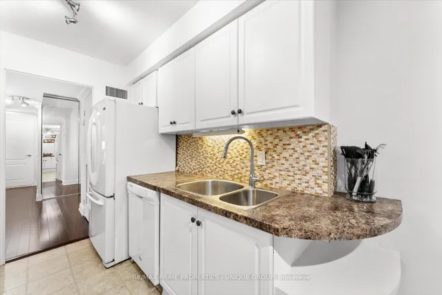 Additional image 17 of 1333 Bloor St Unit 205