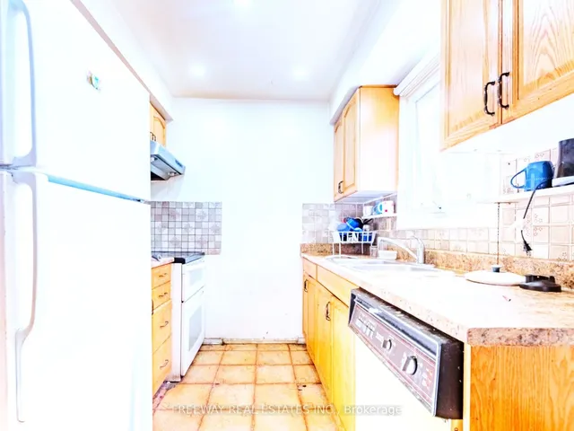 Additional image 6 of 66 Banting Cres