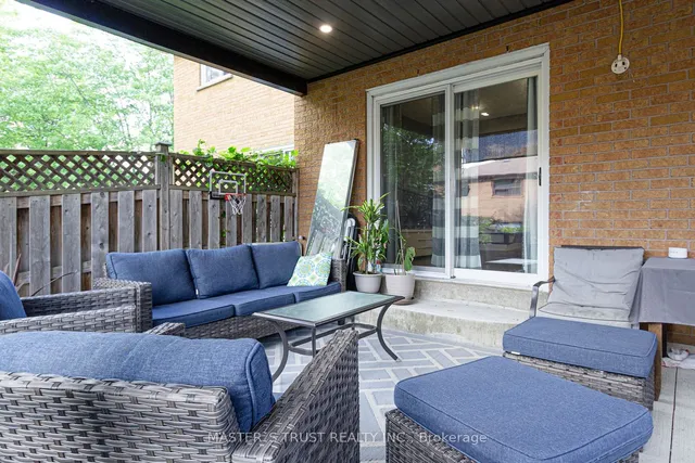 Additional image 34 of 4063 Dursley Cres