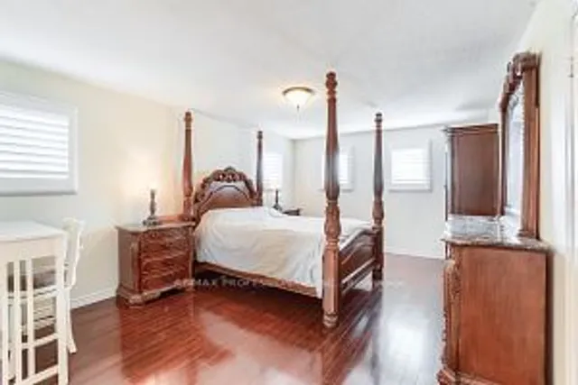 Additional image 21 of 292 Laurentian Ave