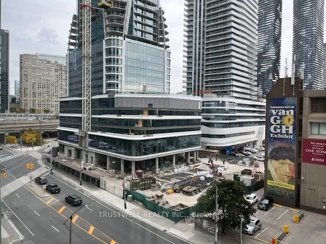 Additional image 5 of 10 Yonge St Unit 609