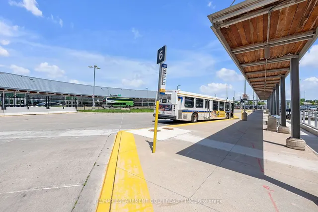 Additional image 40 of 2093 Fairview St Unit 408