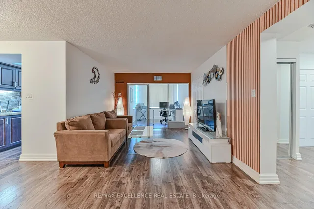 Additional image 8 of 5 Lisa St Unit 1002