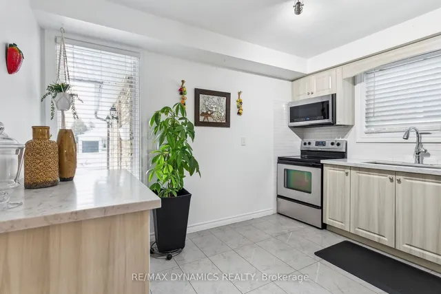 Additional image 11 of 2359 Malcolm Cres