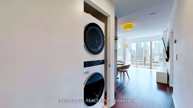 Additional image 16 of 435 Richmond St Unit 1504