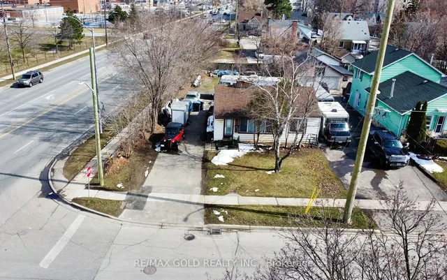 Additional image 13 of 103 Woodward Ave