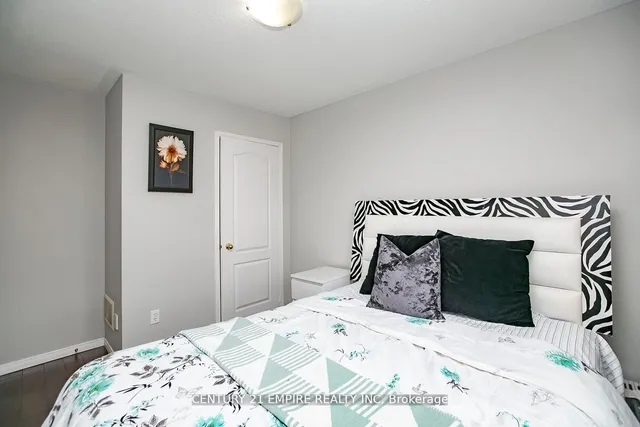 Additional image 24 of 83 Bushmill Circ