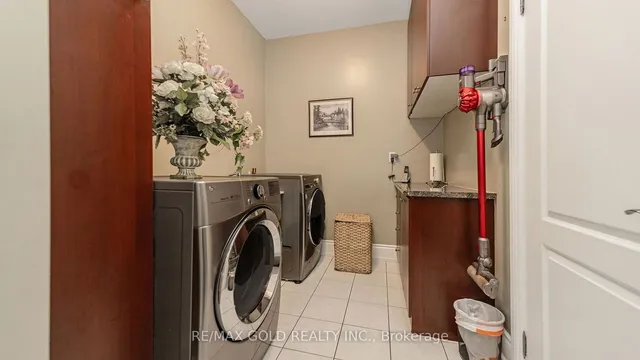 Additional image 13 of 57 Crystal Glen Cres