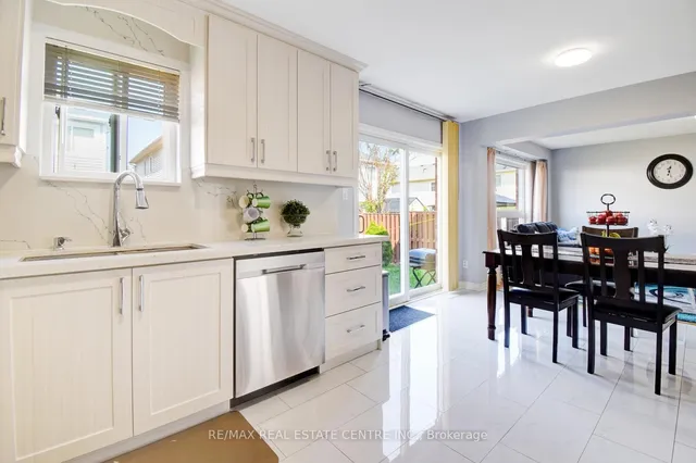 Additional image 12 of 103 Botavia Downs Dr