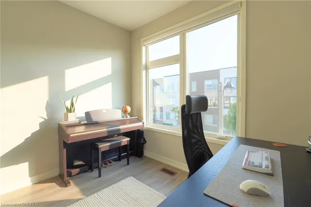 Additional image 32 of 3185 Mintwood Circle Cir