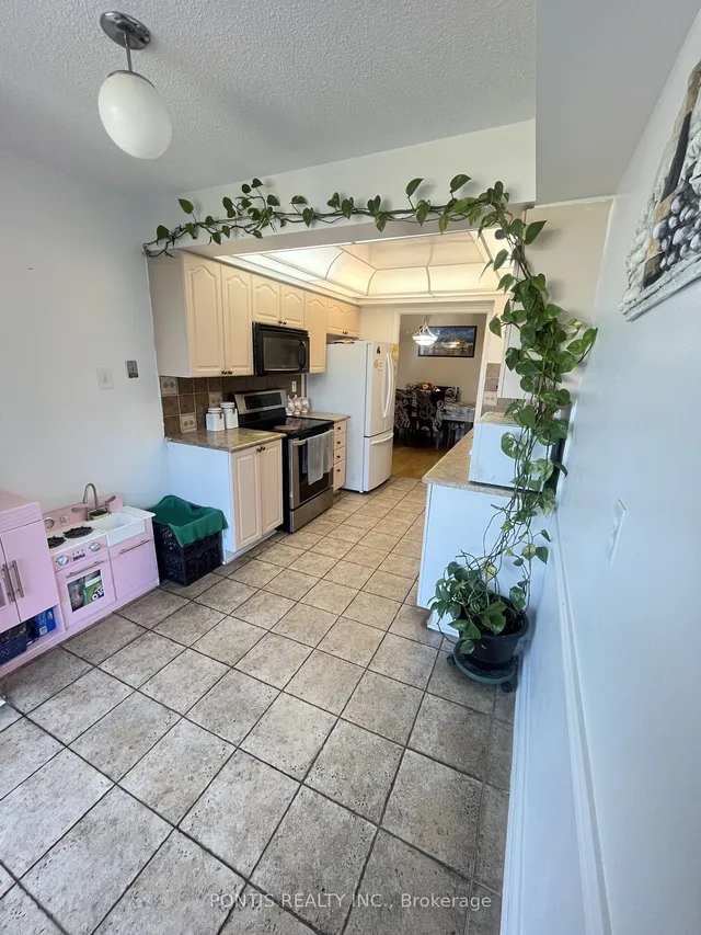 Additional image 10 of 22 Hanover Rd Unit 304