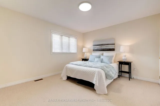 Additional image 22 of 682 Summers Common