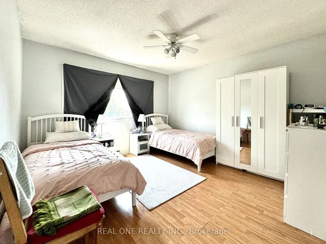 Additional image 32 of 403 Glenashton Dr