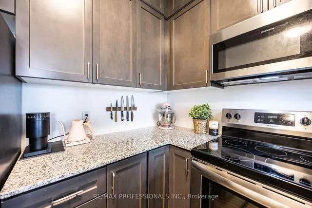 Additional image 5 of 95 Dundas St Unit 118