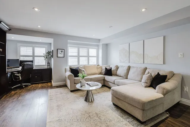 Additional image 14 of 745 Candlestick Circ