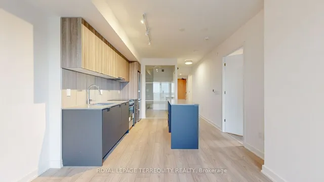 Additional image 15 of 8 Tippett Rd Unit 809