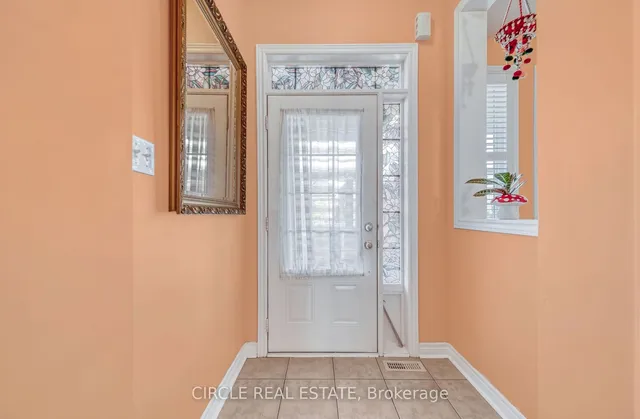 Additional image 4 of 82 Amaranth Cres